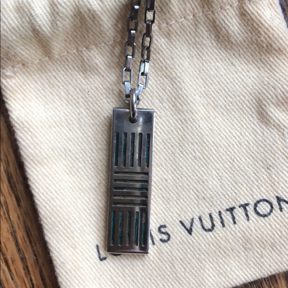 Louis Vuitton cuff bracelet and necklace set - Picture 2 of 8